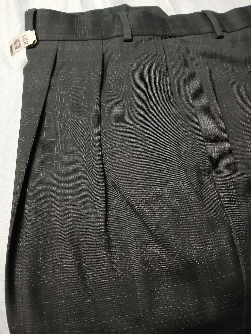 ROUNDTREE & YORKE EASY CARE BLACK PLAID CUFFED DRESS PANTS 44X32